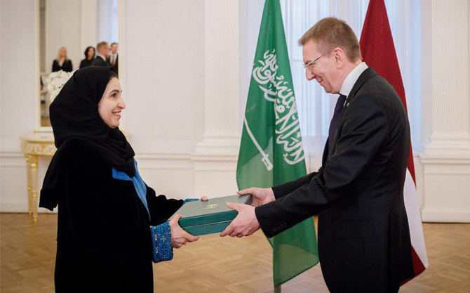 Saudi ambassador to Finland Nesreen Hamad Alshebel and Lativian president Edgars Rinkevich. (Twitter @KSAembassyFI)