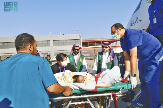 Eritrean conjoined twins Asma and Somaya Jaafar Abdo arrive in Riyadh on Sunday. (SPA)