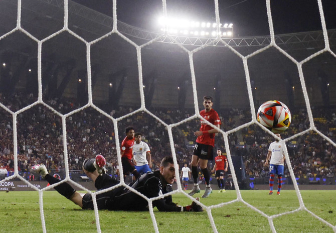 Barcelona beat Osasuna and will play Real Madrid for 2nd straight year in Spanish Super Cup final