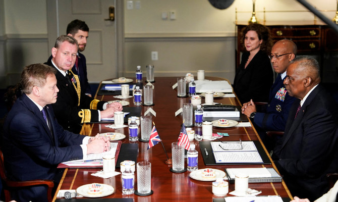 US, British defense chiefs discuss Middle East threats
