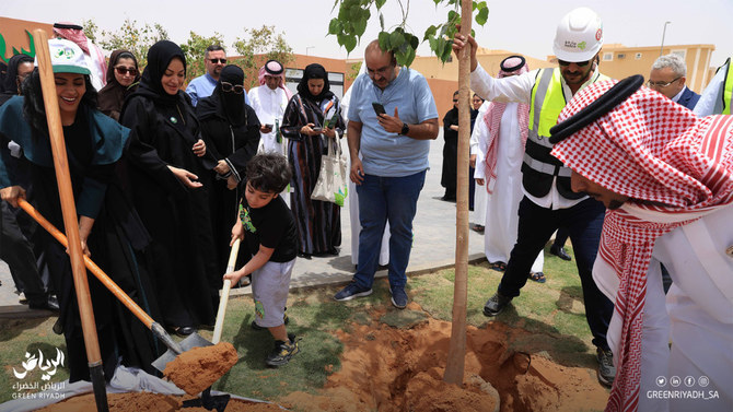 Saudi forestation center surveys more than 112,000 hectares for forest inventory 