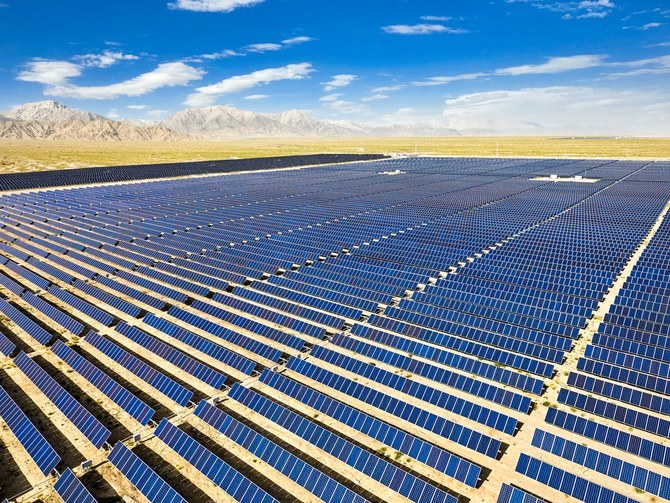 PIF-backed ACWA Power secures financing for $3.4bn solar plants 