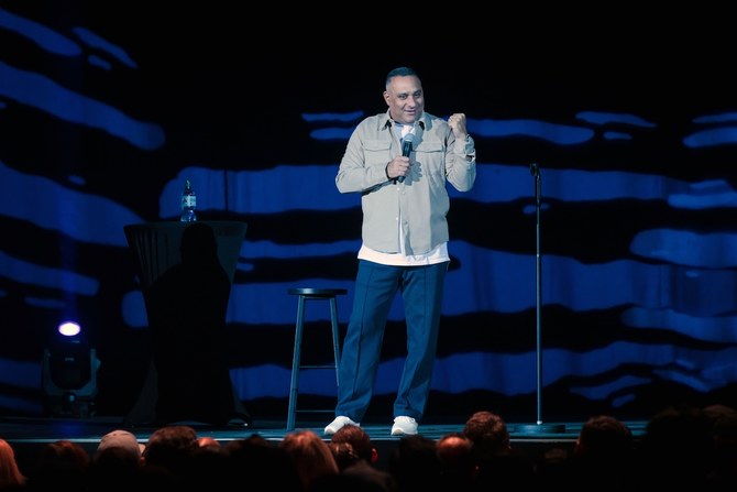 Comedian Russell Peters to hit the stage in Riyadh