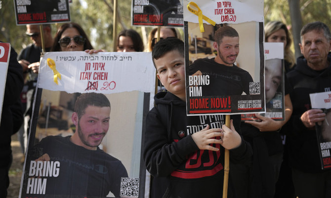 Food aid reaches north Gaza for first time in weeks. Israeli hostages’ families push for release