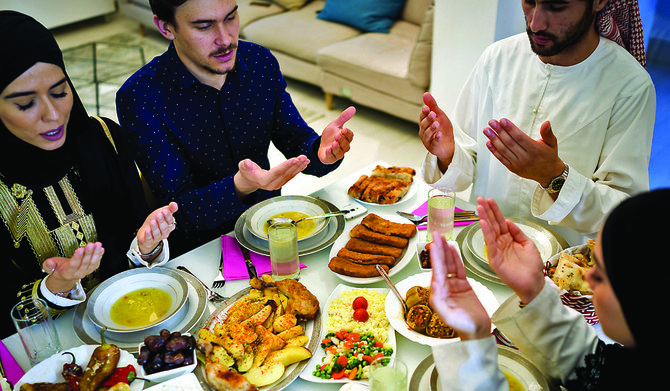 In Ramadan, families around Saudi Arabia make efforts to undertake activities together and meet for iftar under one roof. 