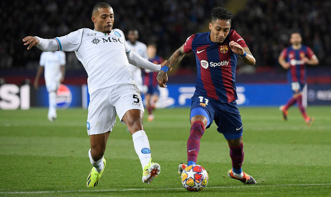 Barca edge past Napoli to make Champions League quarters return