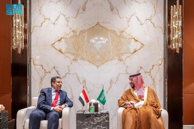 Saudi defense minister, Yemen’s PM hold talks in Jeddah