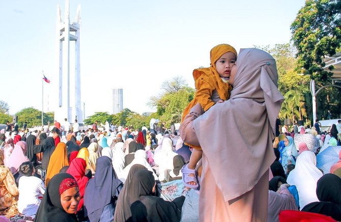 Thousands of Filipino Muslims gather in Manila for Eid celebrations ...