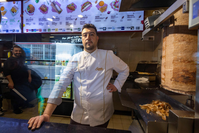 Kebab chef joins Germany’s President Steinmeier on tricky Turkiye visit