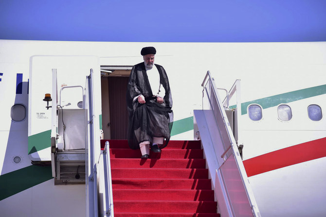  Iranian president arrives in Pakistan for three-day visit