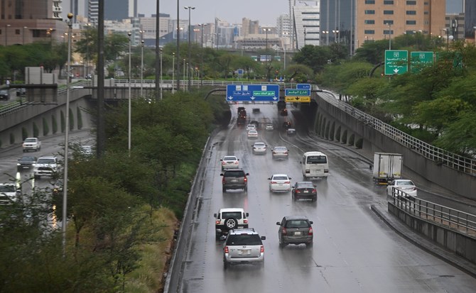 Saudi Arabia braced for heavy rainfall, Civil Defense issues warning