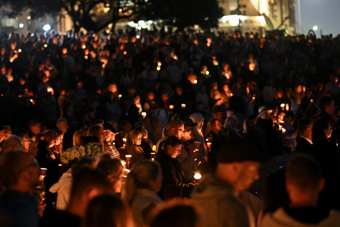 Australian counter terrorism force arrests seven teenagers after Sydney bishop stabbing