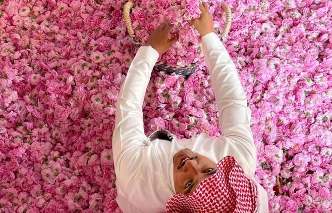 Scent of success as Saudi Arabia aims for 2bn roses