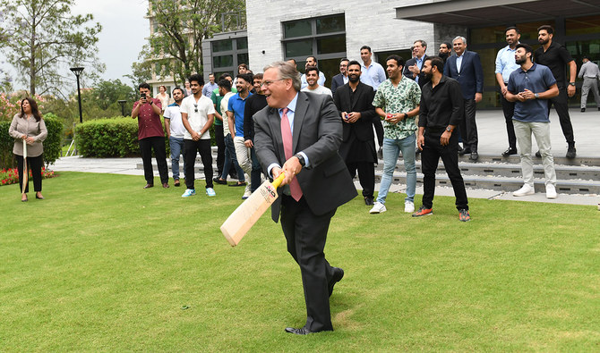 US envoy hosts Pakistan cricket team in display of support ahead of T20 World Cup