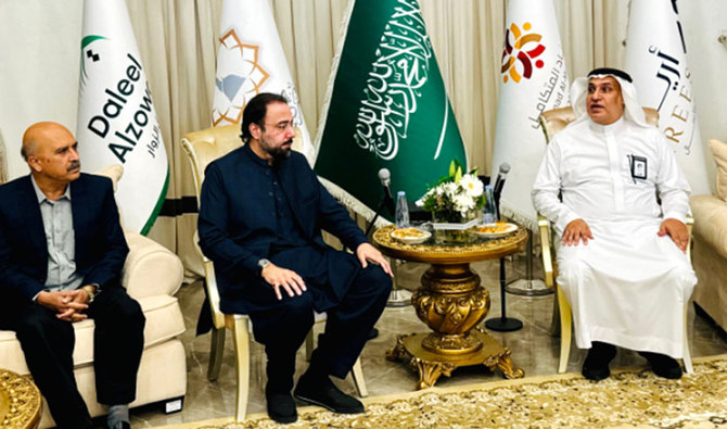 Pakistani religion minister arrives in Makkah to review Hajj 2024 arrangements