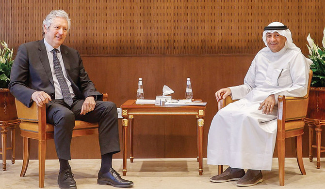 GCC secretary general receives Argentinian ambassador to Saudi Arabia