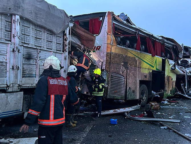 Ten dead, 39 injured in southern Turkiye highway collision