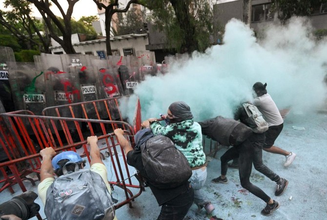 Clashes erupt at Israeli embassy protest in Mexico