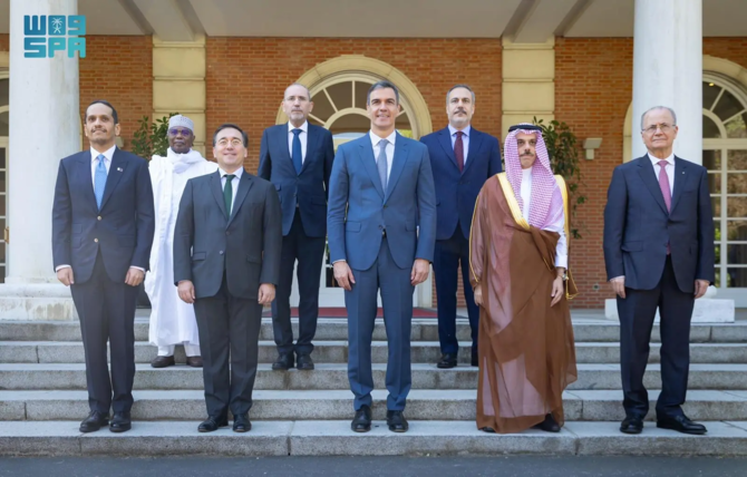 Spanish PM meets Joint Arab-Islamic Ministerial Committee on Gaza in Madrid