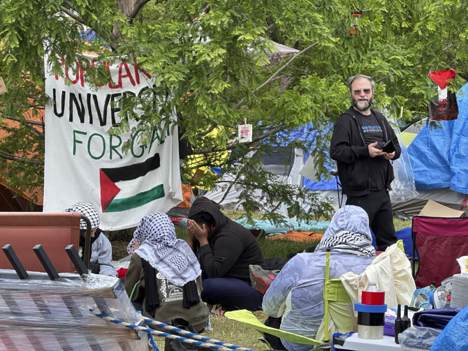 Police begin dismantling pro-Palestinian camp at Wayne State University in Detroit