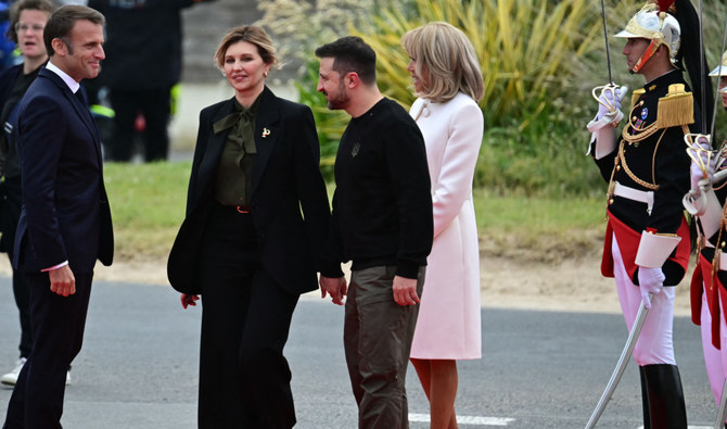 ’We will not weaken’: Macron tells Ukraine at D-Day ceremony