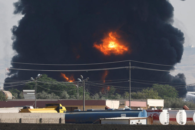 Fire at Iraqi oil refinery injures 13: official