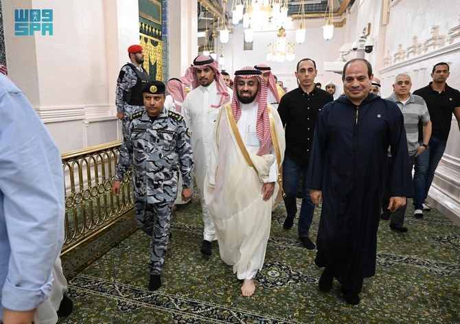 Egyptian President Abdel Fattah El-Sisi prayed at the Prophet’s Mosque in Madinah on Thursday. (SPA)