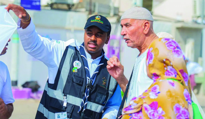 Young Saudi volunteers step up to serve pilgrims in Makkah, holy sites