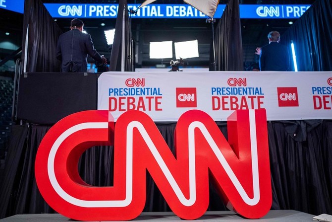 CNN bans White House pool reporters from debate room