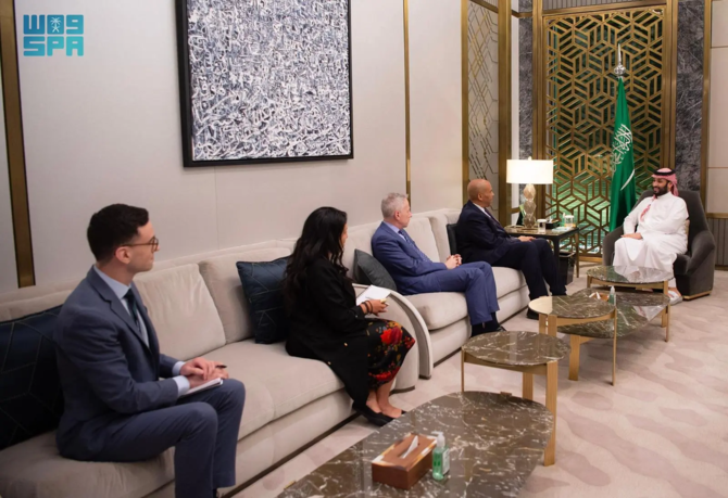 Saudi crown prince holds talks with US Senator Cory Booker in Jeddah