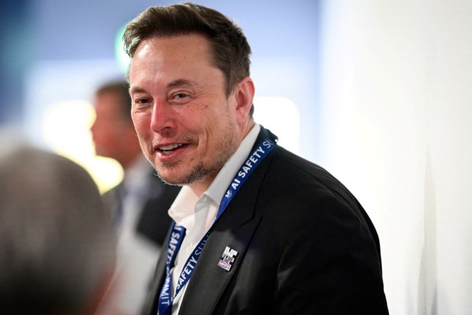 Musk donates to group working to elect Trump, Bloomberg reports