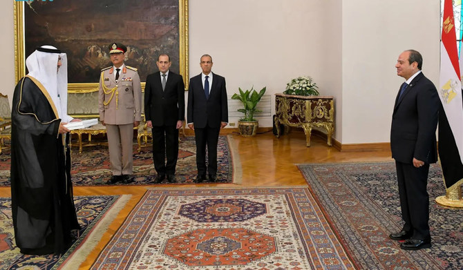 Saleh bin Eid Al-Hosseini presents his credentials as Saudi Arabia’s ambassador to Egypt. (SPA)