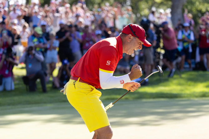 Spanish favorites Sergio Garcia, Fireballs win historic double playoff