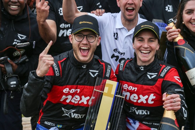 E.ON Next Veloce Racing claim back-to-back Extreme E wins in Scotland