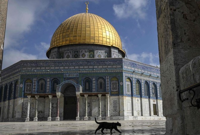 Far-right Israeli minister visits sensitive Jerusalem holy site, imperiling Gaza ceasefire talks