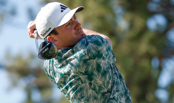 Dunlap becomes first player in PGA Tour history to win as an amateur and a pro in the same year