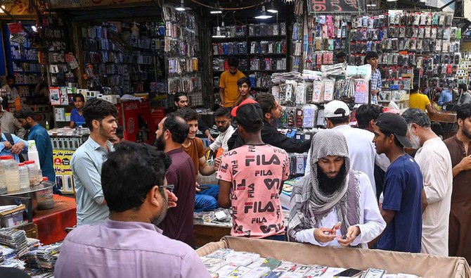 Pakistan adds 150,000 retailers to tax net, sees 30 percent revenue boost in last fiscal year