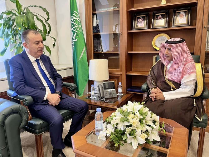 Deputy Saudi FM meets Algerian ambassador in Riyadh 