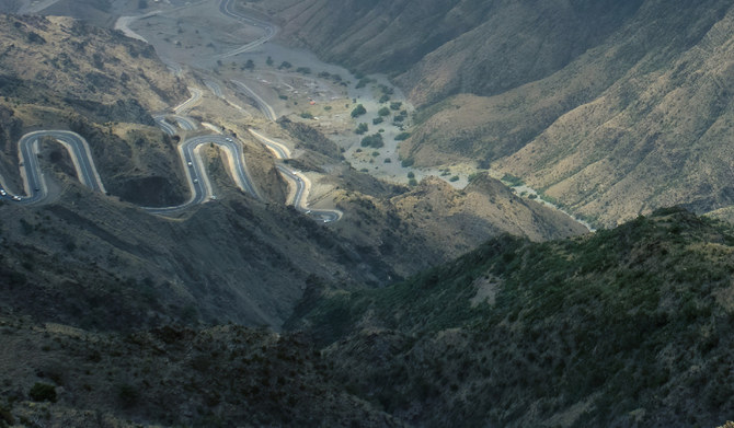 Saudi National Water Co. launches 25 projects in Asir