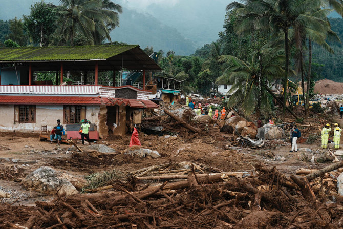 India landslide toll hits 150 as rain hampers rescue work
