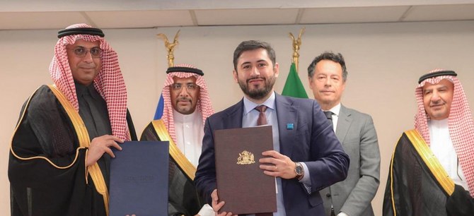 Saudi EXIM signs deal with InvestChile to boost trade ties, non-oil exports 