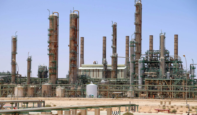 Libya says reducing major oilfield production