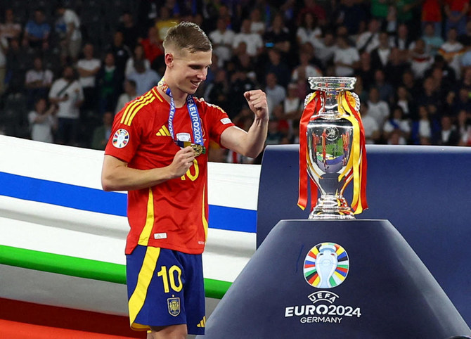 Spain playmaker Dani Olmo to join Barcelona from Leipzig