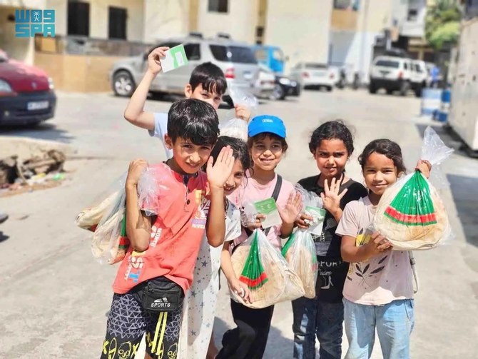 KSrelief distributes food aid in Yemen, Sudan, and Lebanon