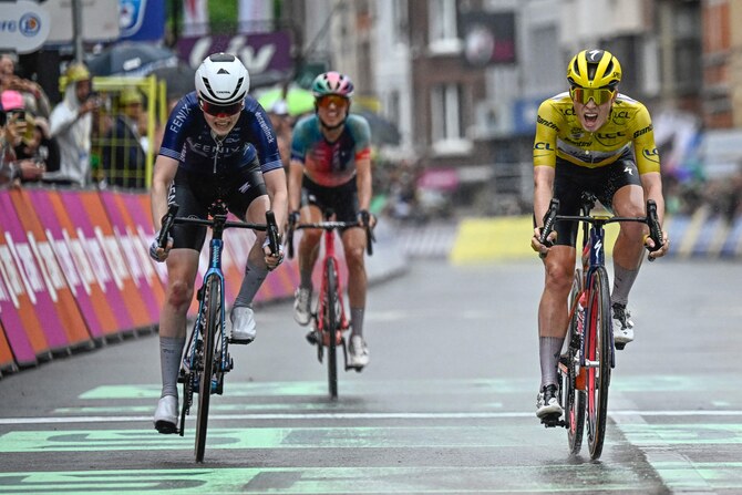 Rookie Pieterse wins stage four of women’s Tour de France