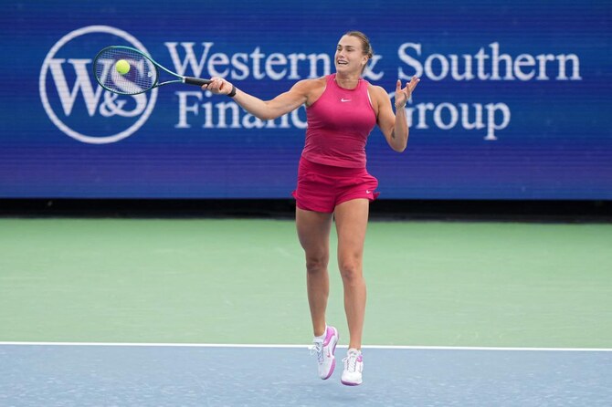 Sabalenka, Zverev start Cincinnati with convincing wins