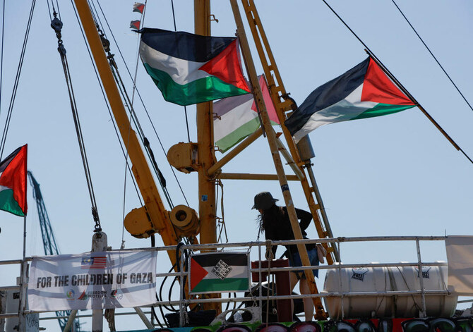 Activists prepare to defy Israeli naval blockade of Gaza