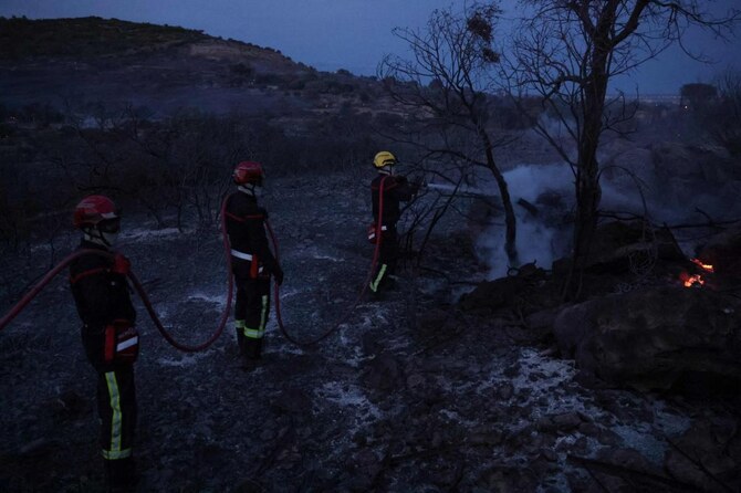 France wildfires force thousands to flee