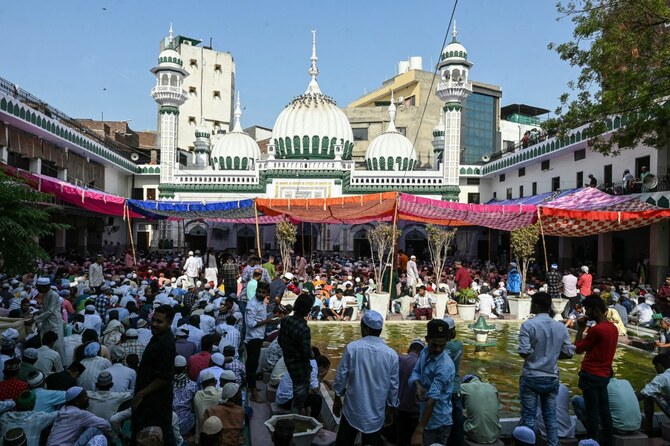 Indian state plans law for Muslim marriages and divorces