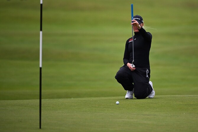 Charley Hull shoots 67 to lead wind-swept Women’s British Open. Nelly Korda is one back